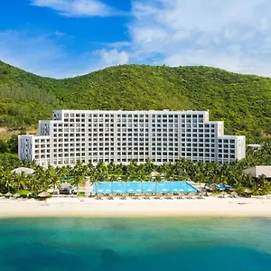 Vinpearl & Bay Resort